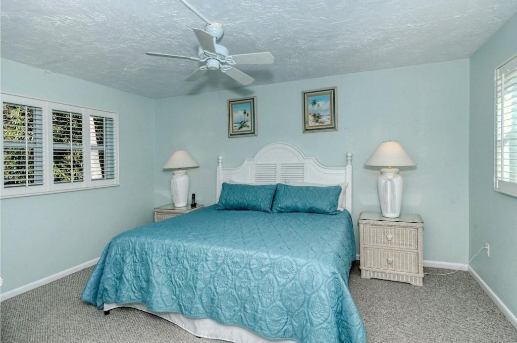 Laplaya 201C Breathtaking Gulf Panorama From This Corner End Unit With A Private Stairway To The Beach Longboat Key Extérieur photo